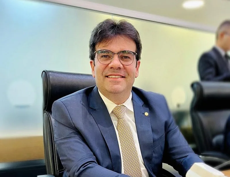 Trabalho de Verdade: Deputado Eduardo Carneiro se destaca com leis e ações voltadas à Educação