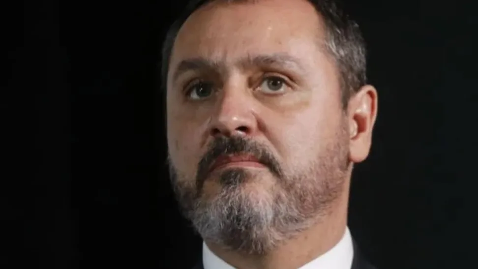 Acusações contra chefe da PF de Lula são mais graves do que as que levaram à condenação e prisão de Silvinei Vasques, ex-chefe da PRF no governo Bolsonaro