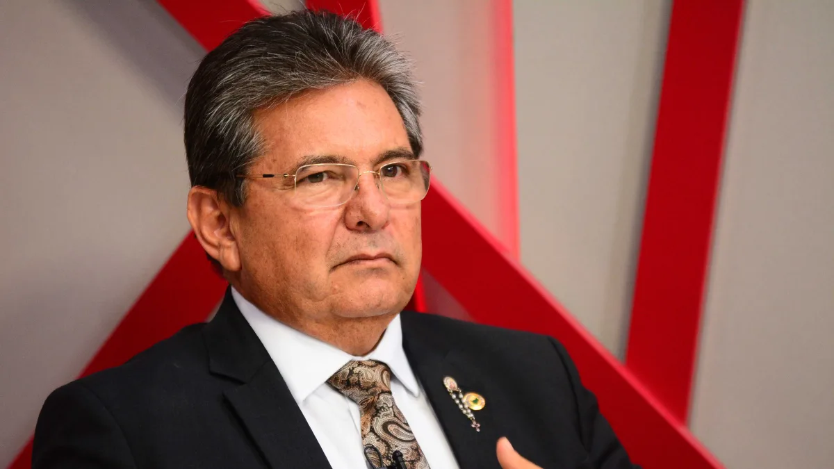 Adriano Galdino anuncia “recesso branco” na ALPB, para aguardar que impasse da LDO seja julgado pelo STF