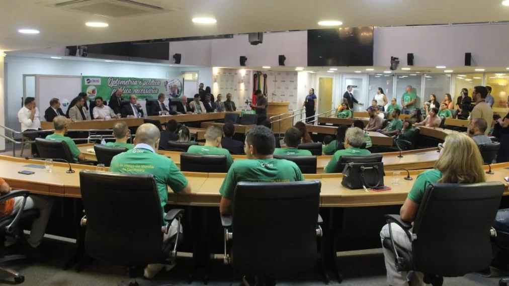 ALPB comemora Dia Mundial da Optometria