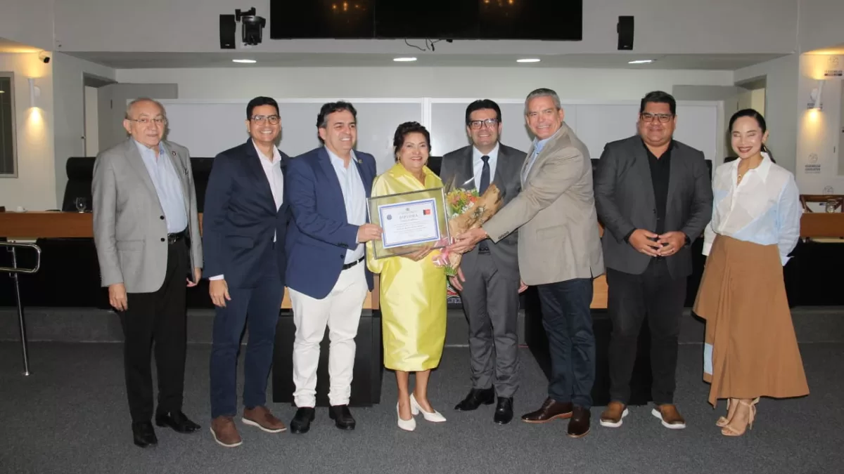 ALPB concede Cidadania Paraibana à psicóloga Rosa Batista
