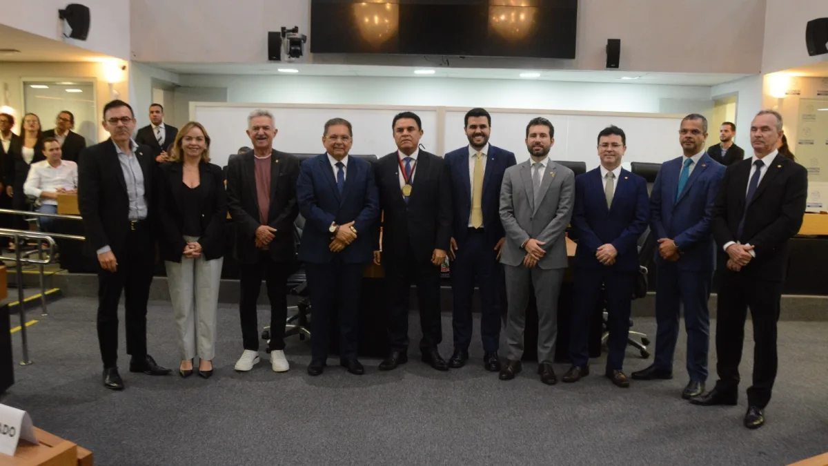 ALPB concede Medalha Epitácio Pessoa ao deputado Wilson Santiago