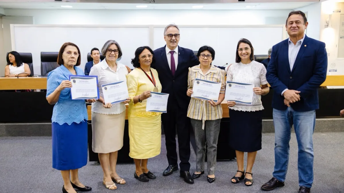 ALPB homenageia Irmãs Cordimarianas e Hospital Flávio Ribeiro Coutinho por serviços prestados à Paraíba
