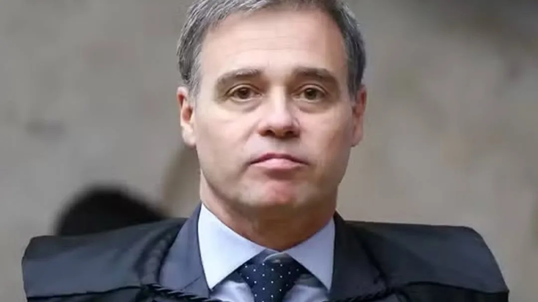 André Mendonça autoriza investigação sobre filme de Jair Bolsonaro