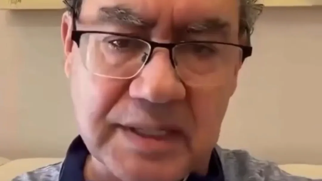 Augusto Cury reforça apoio a Flávio Bolsonaro e cobra compromissos