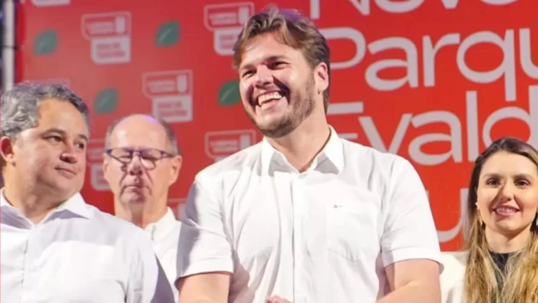 Bruno abre caminho para Juliana, a primeira-dama de Campina, ocupar a vaga de vice-governadora na chapa de Efraim
