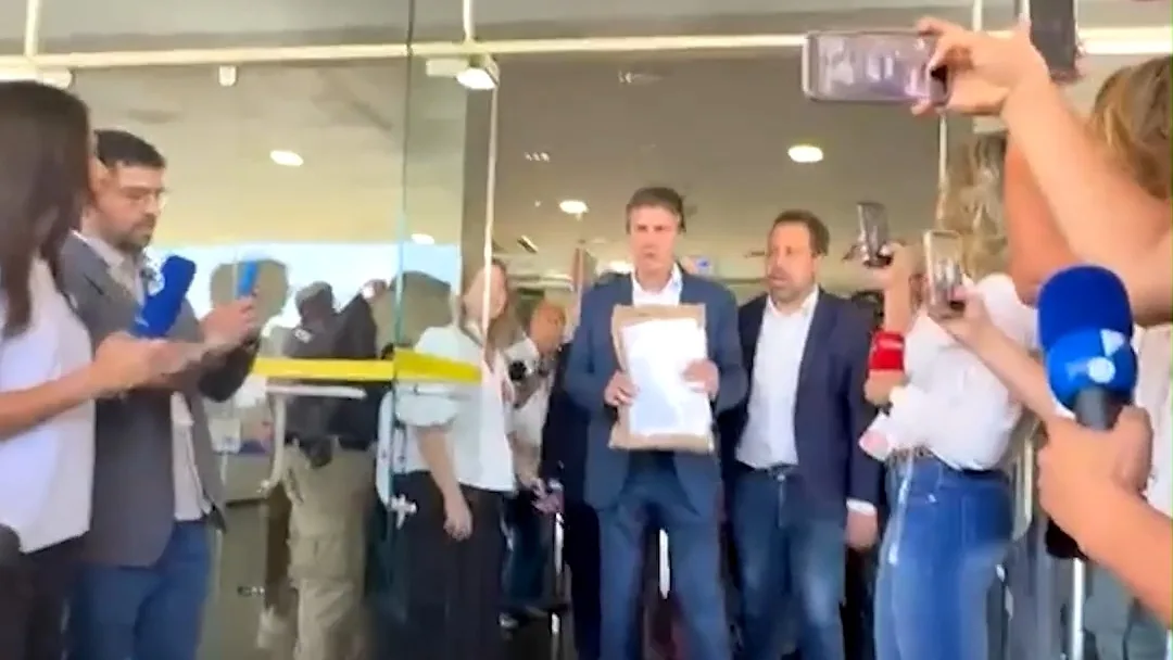 Campanha de Lula chega ao TSE para entregar documentos do sigilo bancário do presidente