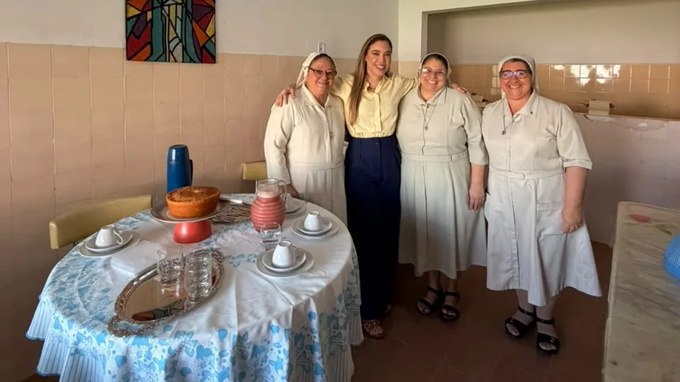 CAROL MORAIS AMPLIA PRESENÇA NA CAMPANHA DE EFRAIM E FORTALECE DIÁLOGO COM A SOCIEDADE EM CAMPINA GRANDE