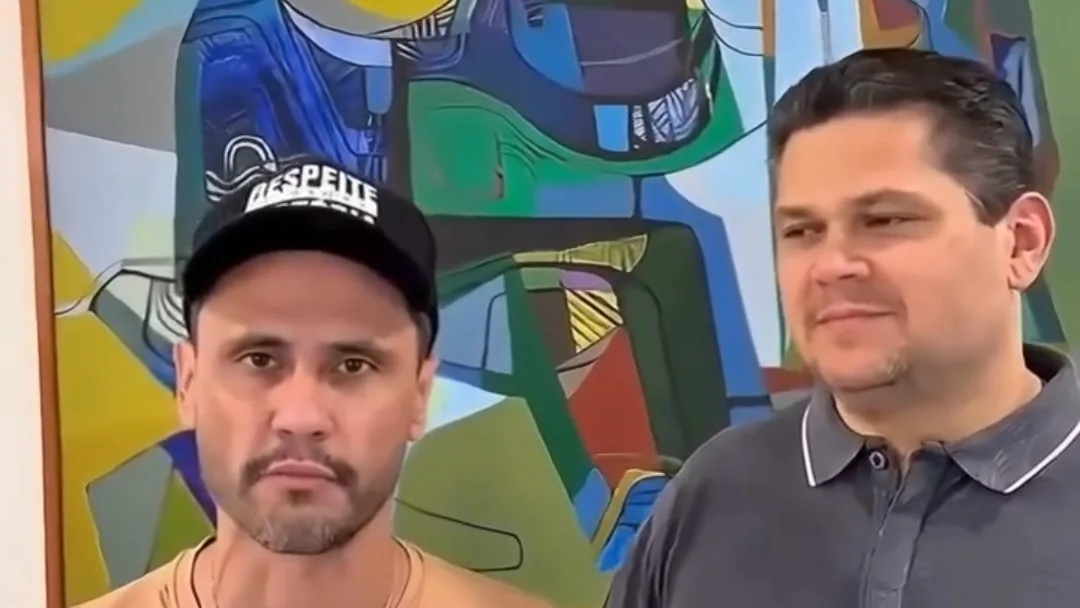 Cleitinho diz em vídeo que Davi marcou a votação da 6x1 a pedido dele