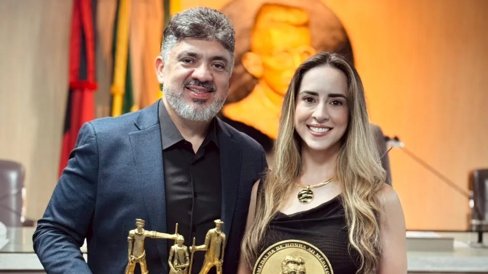 CMCG HOMENAGEIA TÂMELA E LAÉCIO FAMA POR CONTRIBUIÇÃO