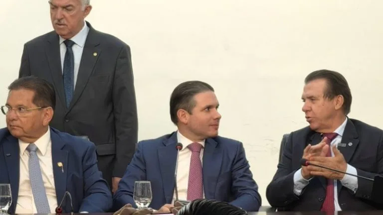 Com presença de Hugo Motta, ALPB realiza debate sobre fim da escala 6×1