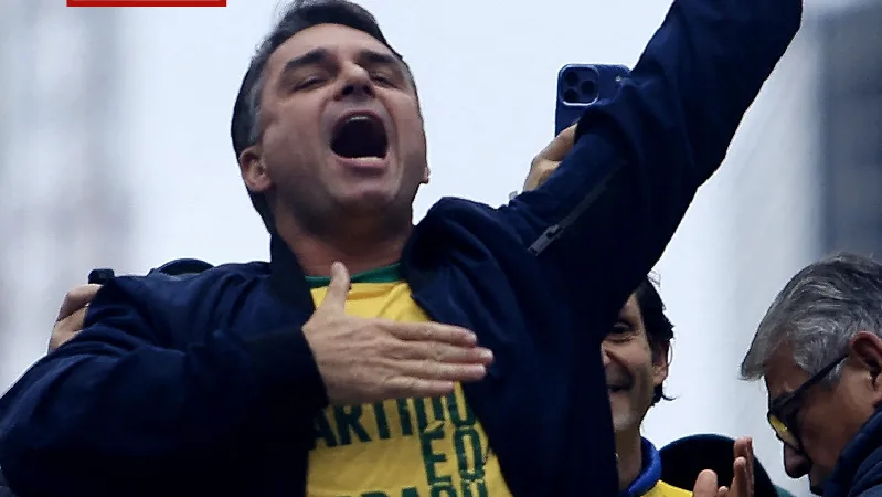 Derrota e fuga de Flávio podem definir o declínio político da família Bolsonaro