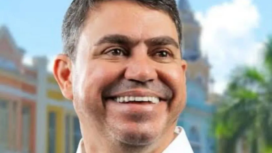 Dinho dá largada à campanha para deputado estadual com adesivaço em João Pessoa