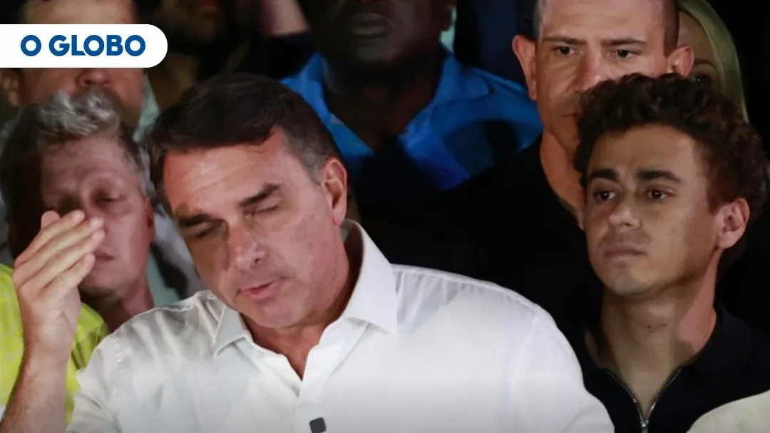 Dino manda PF investigar denúncia de financiamento estrangeiro à campanha de Flávio