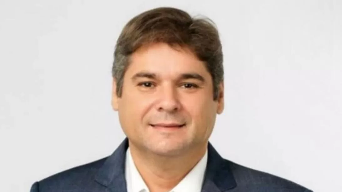 DIRETOR ADMINISTRATIVO DO HOSPITAL DE TRAUMA DE CAMPINA GRANDE, PEDRO SEGUNDO, ANUNCIA EXONERAÇÃO E DIVULGA NOTA PÚBLICA E DE AGRADECIMENTO 
