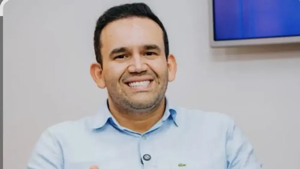 Doutor Jhony lidera mais uma pesquisa para deputado federal em Campina Grande; veja números