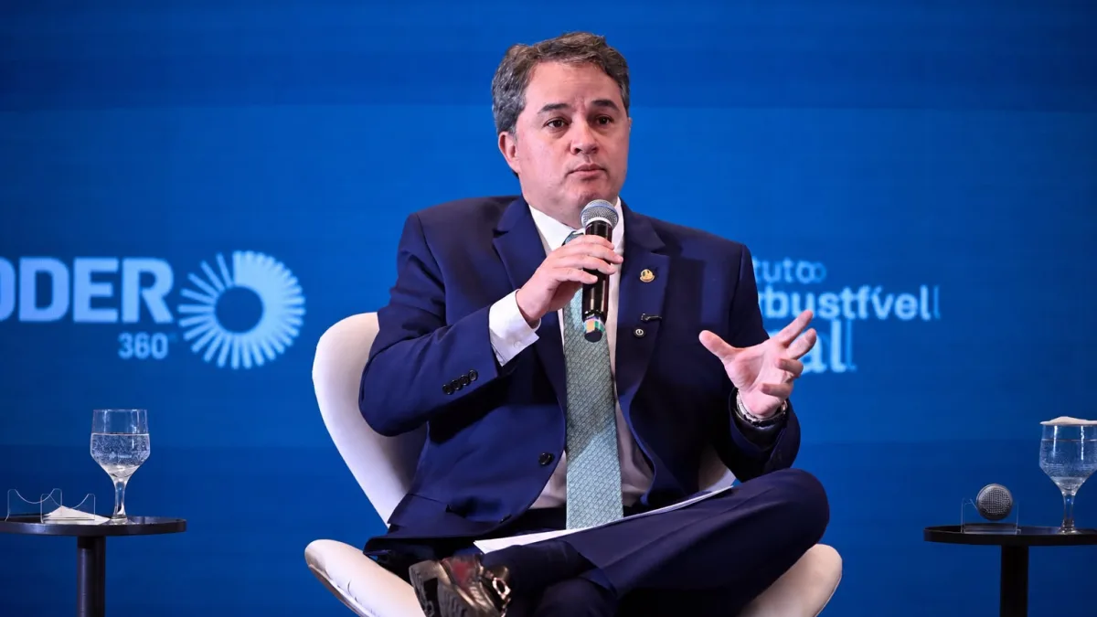 “É preciso asfixiar financeiramente o crime organizado para garantir segurança pública”, diz Efraim