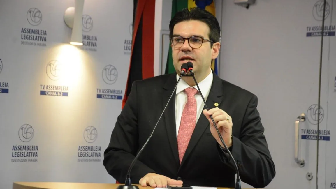 Eduardo Carneiro defende estadualização de estrada que liga Conceição à divisa com Serra Talhada, em PE