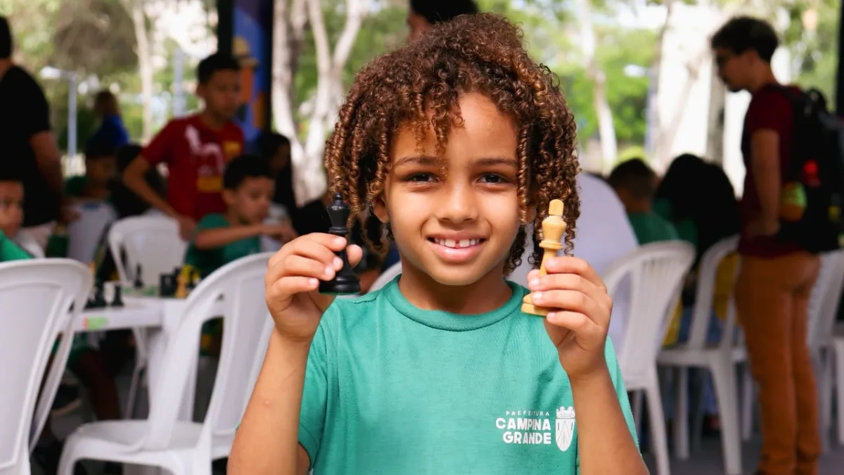Educação de Campina celebra cinco anos do projeto Jogada de Mestre com Festival "Xadrez para Todos"