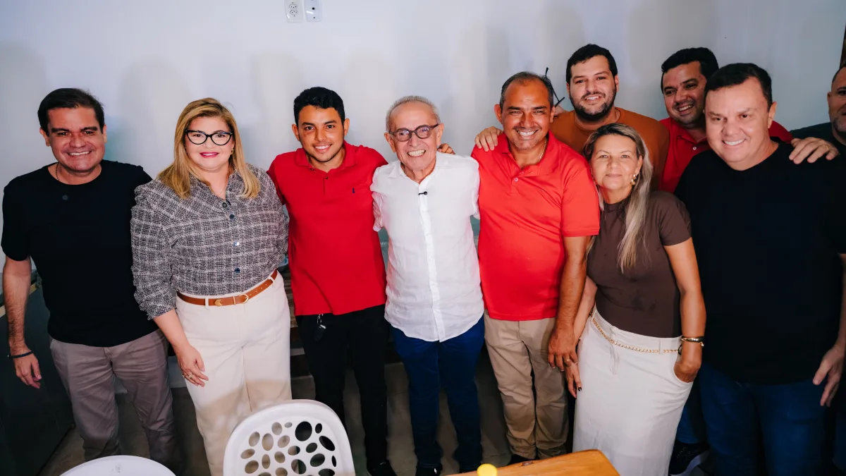 Em Capim, Cícero participa da Festa de Sant'Ana e se compromete com recuperação da malha viária na região