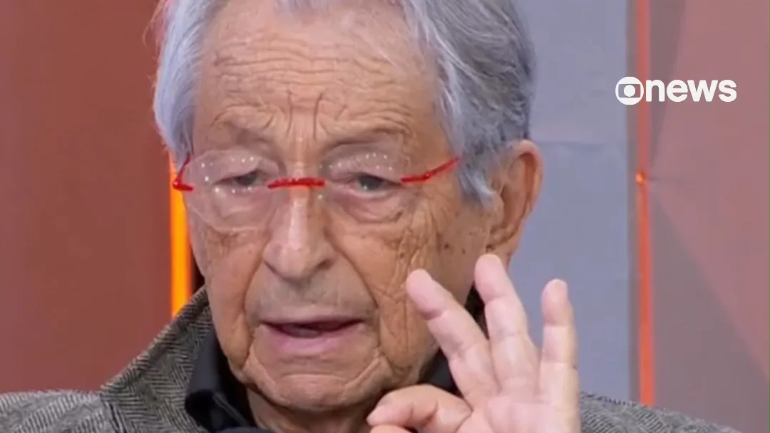 Gabeira vê vantagem de Flávio sobre Lula na comunicação direta com o eleitor durante debate