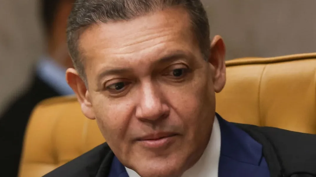 Gilmar chama Kassio de 'imperador', e ministros veem risco de Dino afastar presidente do TSE de ações