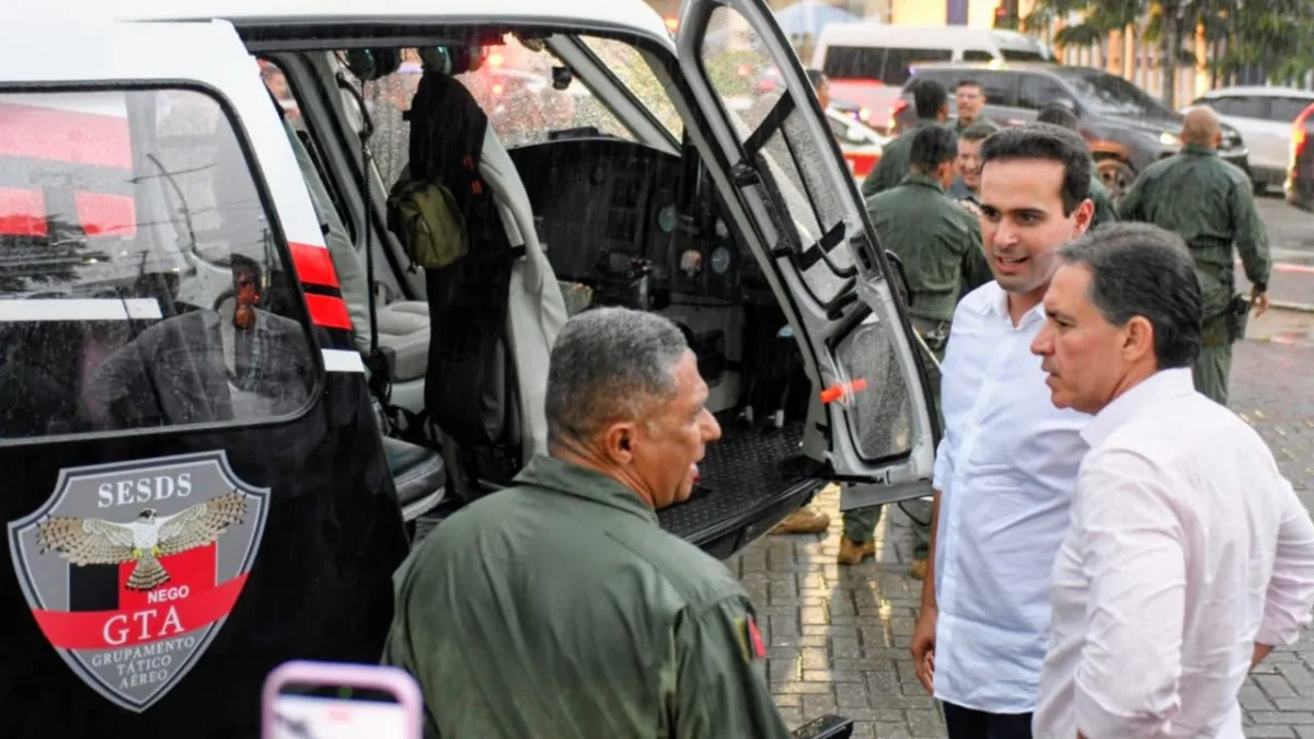 Governador Lucas Ribeiro entrega helicóptero Acauã 3
