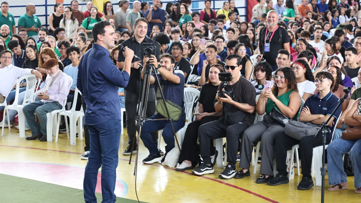 Governador Lucas Ribeiro inicia entrega de kits do Agente Jovem Ambiental para 4 mil estudantes em 2026