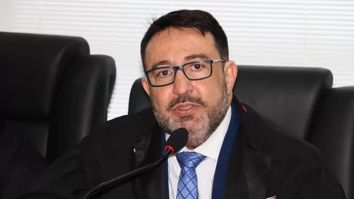 Guilherme Lemos é eleito por aclamação para o cargo de corregedor-geral do MPPB