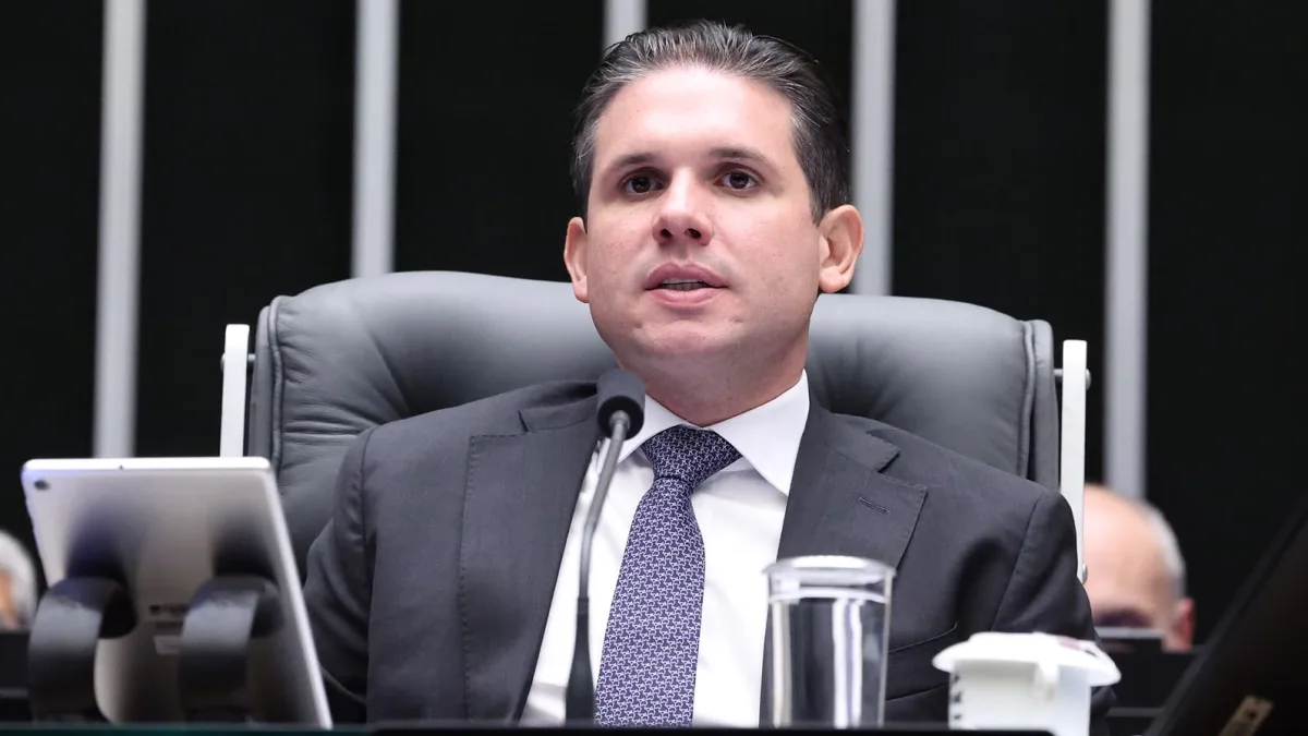 Hugo Motta cobra agilidade para licença ambiental do Eixo Piancó e reforça compromisso com segurança hídrica do Sertão