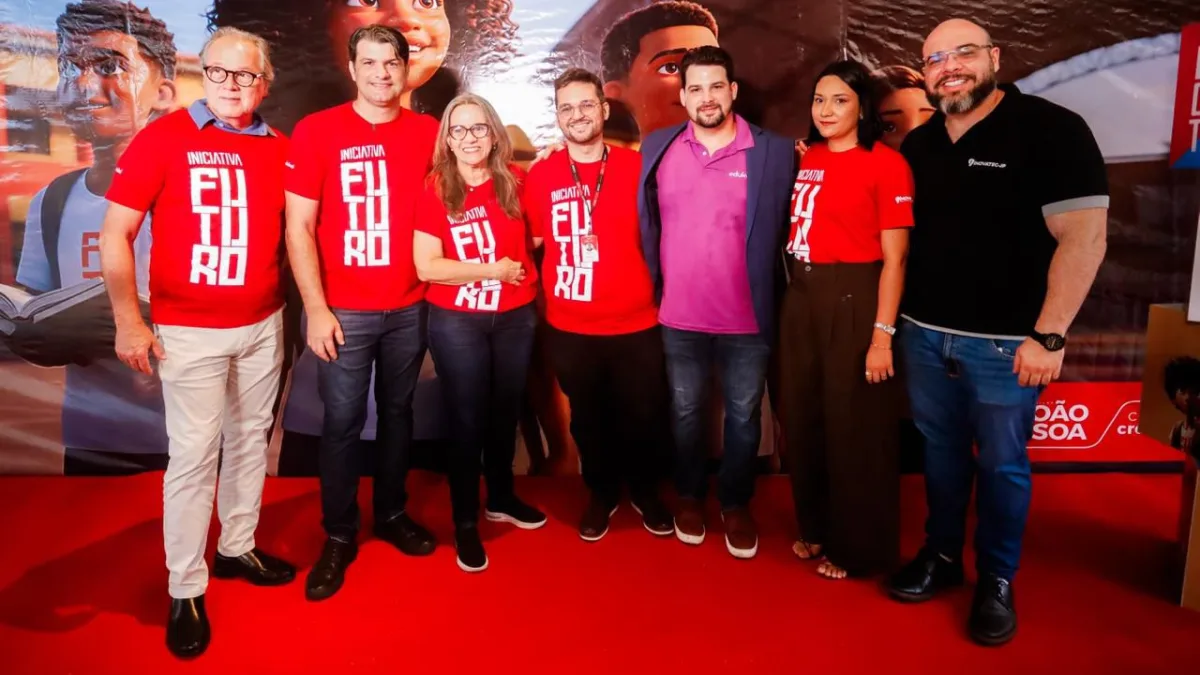 "Iniciativa do Futuro" Leo Bezerra abre programação dos clubes escolares e reforça incentivo à permanência escolar