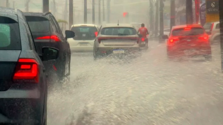 Inmet alerta para chuvas intensas em João Pessoa e mais 93 cidades da PB; veja lista