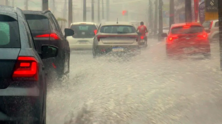 Inmet emite alerta de chuva para João Pessoa e 47 cidades; veja lista completa