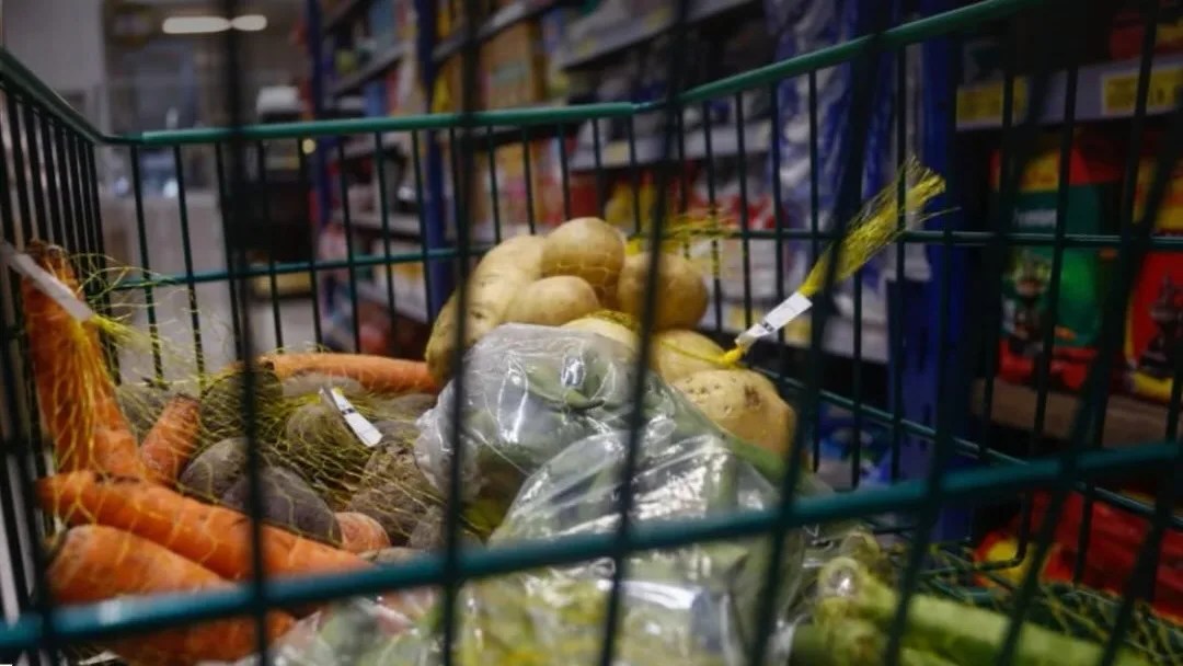 IPCA-15: Inflação de alimentos mais do que dobra e pressiona índice
