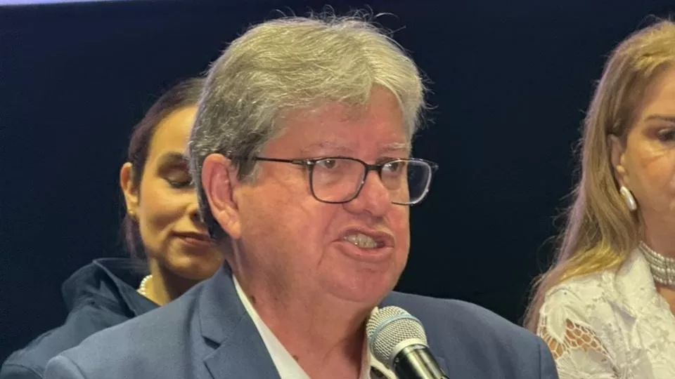 João Azevêdo presta contas das ações na Saúde de sua gestão; veja discurso