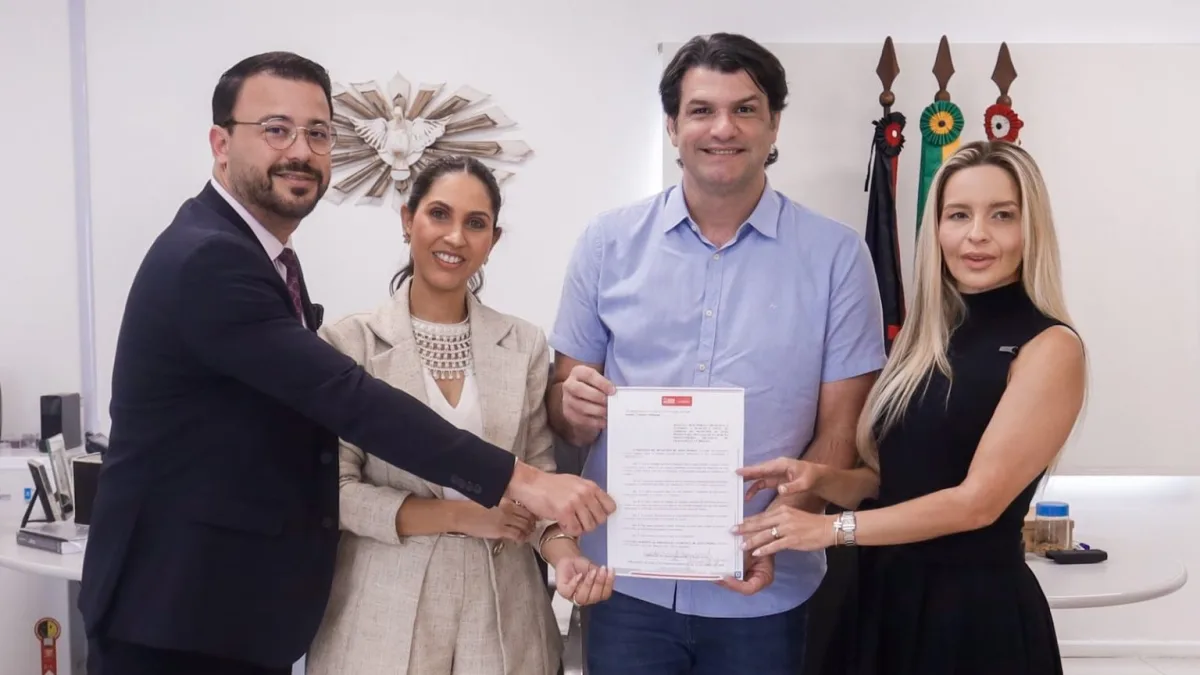 Leo Bezerra assina doação de terreno para nova sede do Ministério Público do Trabalho