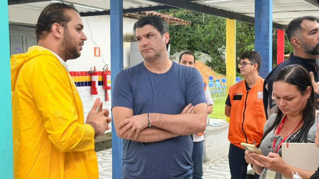 Leo Bezerra coloca estrutura da Prefeitura na assistência às famílias desabrigadas em virtude das fortes chuvas em João Pessoa