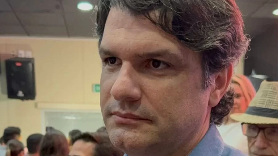 Leo garante criação de novas escolas para contemplar estudantes da lista de espera na rede municipal de JP