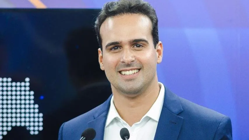 Lucas anuncia novas estradas, hemodinâmica e centros de traumatologia para o Sertão