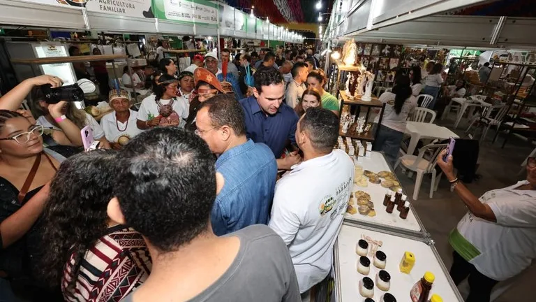 Lucas Ribeiro abre oficialmente a 3ª Fepaf em Campina Grande e reforça apoio à agricultura familiar
