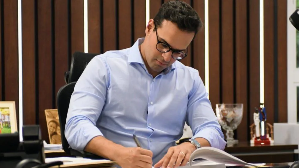Lucas Ribeiro autoriza promoção de 458 militares da Polícia Militar e do Corpo de Bombeiros da Paraíba
