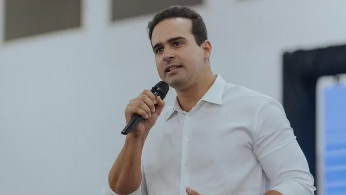 Lucas Ribeiro e ministro abrem feira