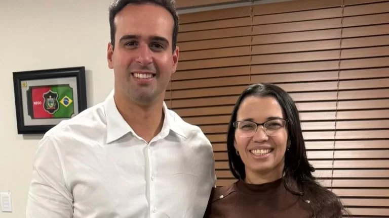 Lucas Ribeiro nomeia indicada do PT para Secretaria de Desenvolvimento Humano