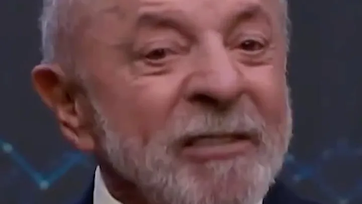 Lula comete gafe em debate e diz que 'Brasil acabou'