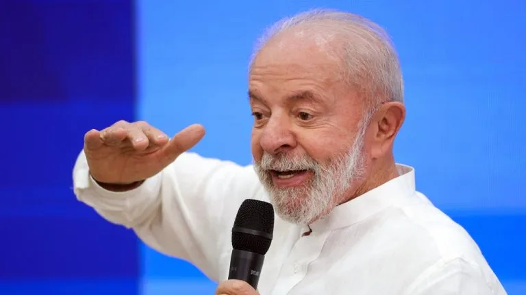 Lula lança pacote para reduzir endividamento das famílias
