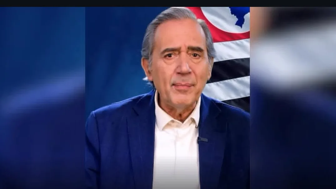 Marco Antonio Villa é procurado pela Justiça por dever R$ 570 mil em pensão