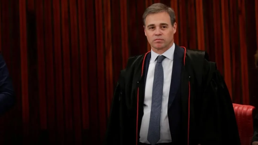 Mendonça diz que liberar todas as provas do Master macularia investigações