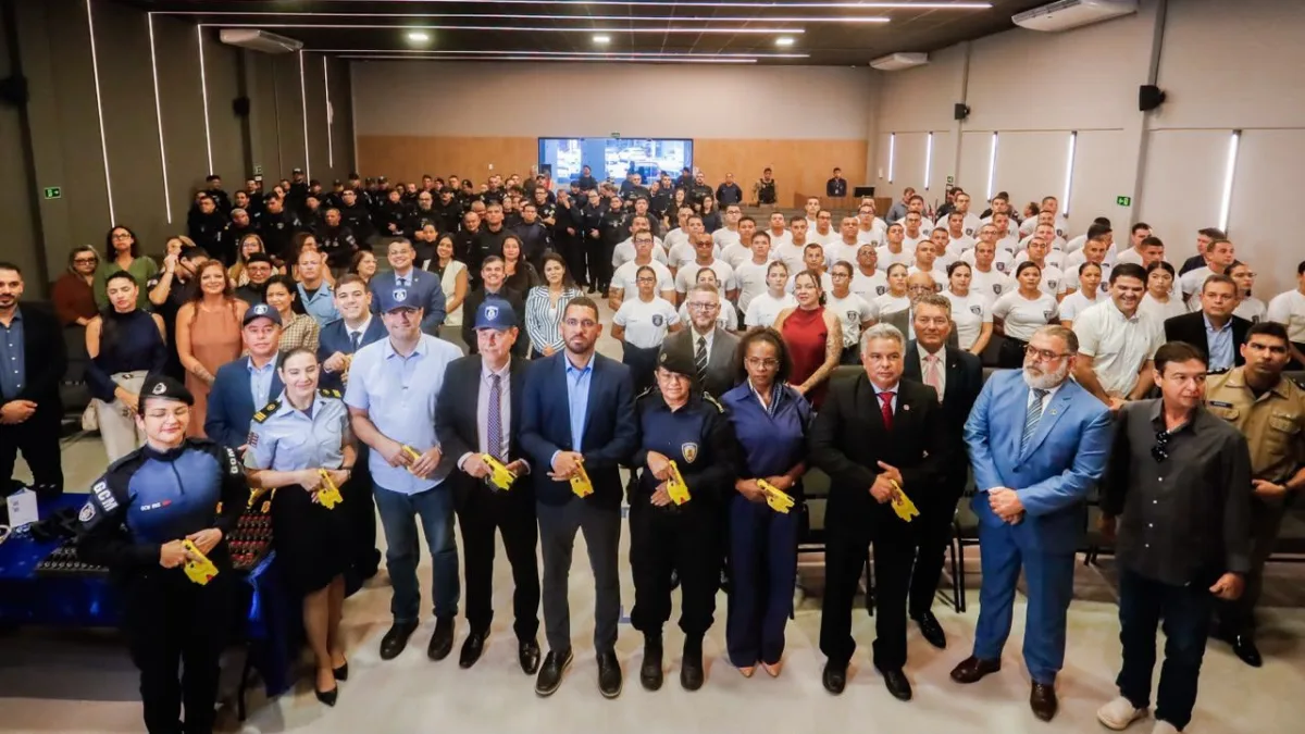 Município mais Seguro  Leo Bezerra assina pacto para ampliar investimentos e capacitação da Guarda Metropolitana