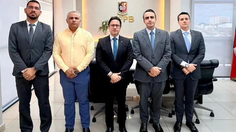 Prefeito de Cabedelo busca orientação do MPPB para ampliar transparência e eficiência na gestão