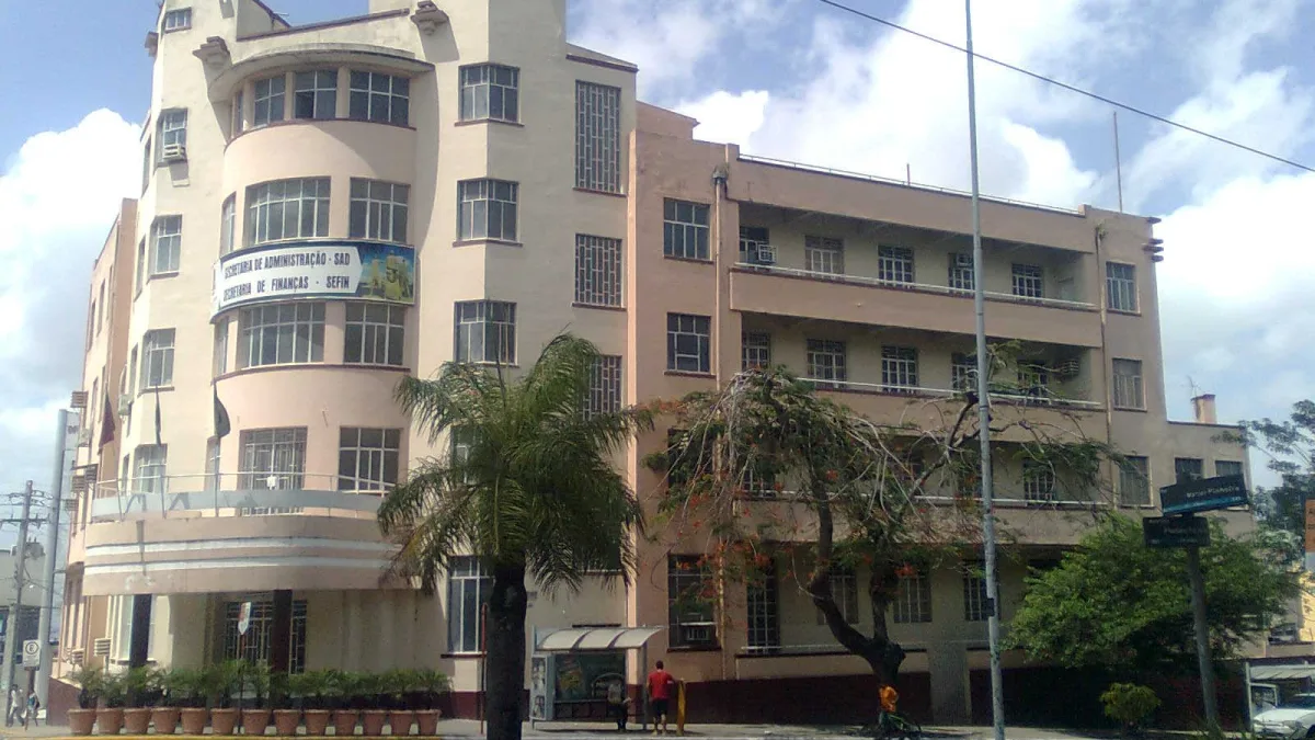 Prefeitura de Campina Grande inicia processo de restauração do Grande Hotel com assinatura da Ordem de Serviço